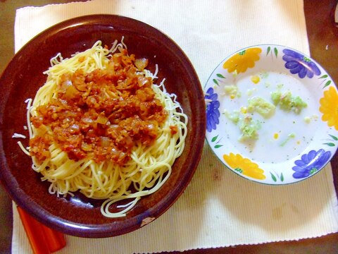 トマトのミートパスタ